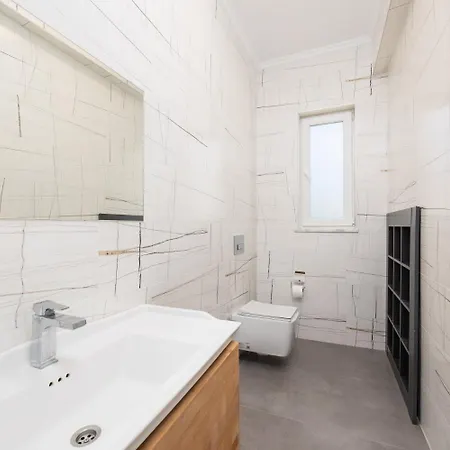 Vila White Cloud