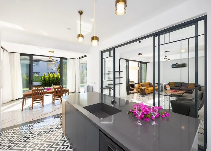 White Cloud * Дальян