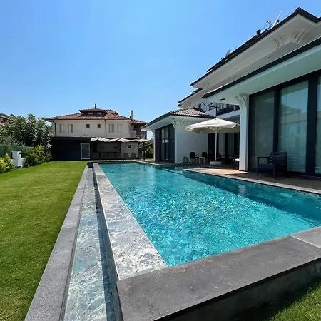 White Cloud Villa